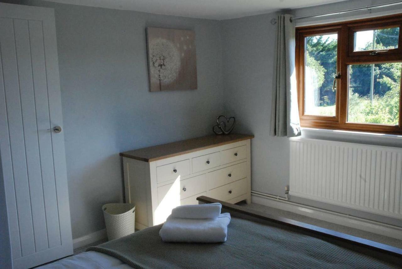 Hollyhock Cottage آشفورد المظهر الخارجي الصورة